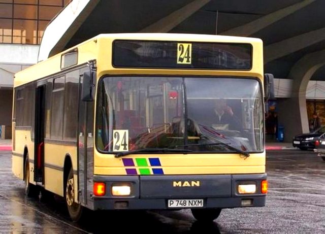 В Костанае перевозчики выпускают на маршруты меньше автобусов