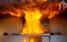 В Костанае мужчина получил сильные ожоги от загоревшегося в квартире газбаллона
