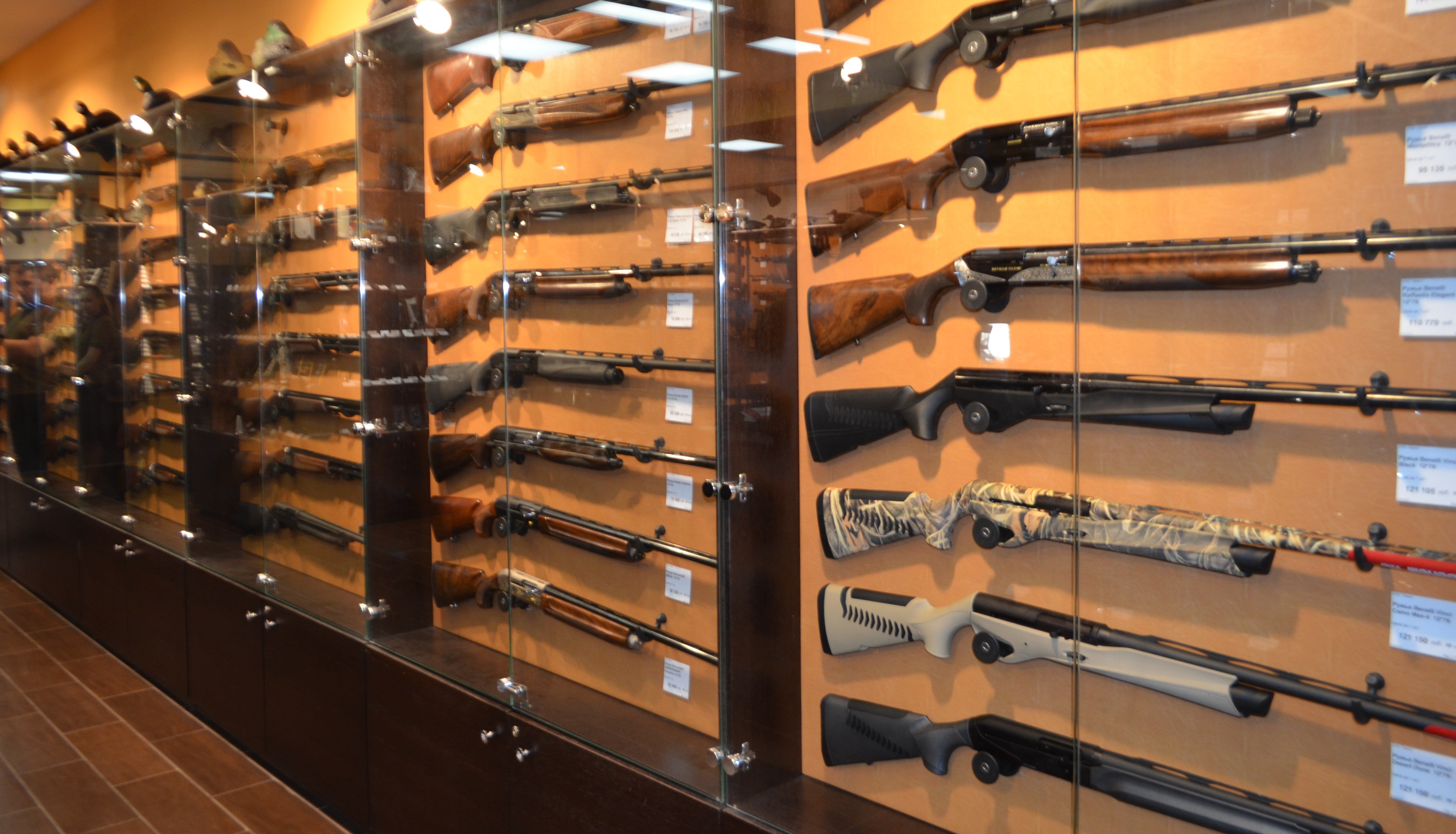Треть оружейных магазинов закрылась после введения новых правил в Казахстане