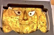 Германия возвращает древнюю золотую погребальную маску в Перу