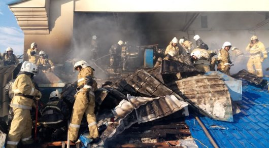 Дым из театра «Жастар» в Астане: пожарные выехали на место