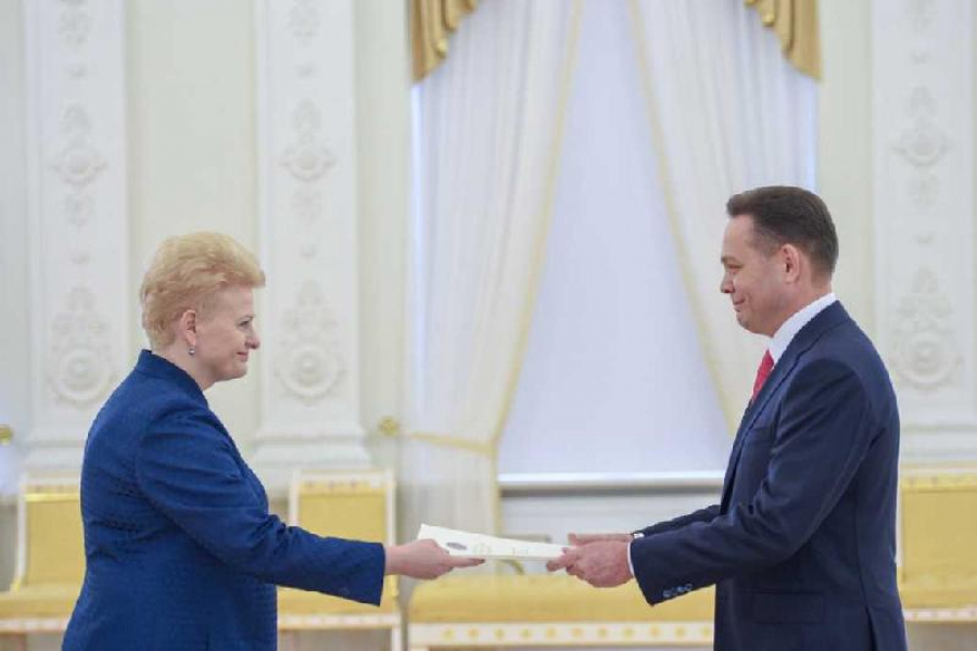 Посол Казахстана вручил верительные грамоты Президенту Литвы