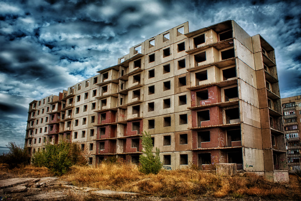 В Карагандинской области медицинские специалисты заселяют брошенные дома