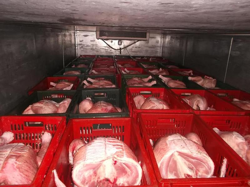 Кыргызстан снял ограничение на ввоз мяса птицы из Казахстана