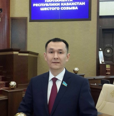 Казахстанский коммунист: ЕАЭС нужна единая валюта