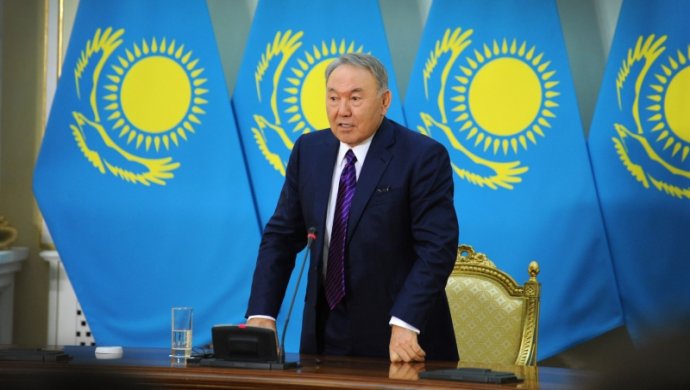Назарбаев поздравил казахстанцев с Днем Независимости