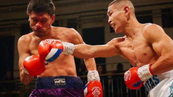 Казахстанские боксеры нокаутировали соперников в Лондоне