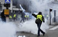 В Париже часть министерства эвакуировали из-за вторжения демонстрантов