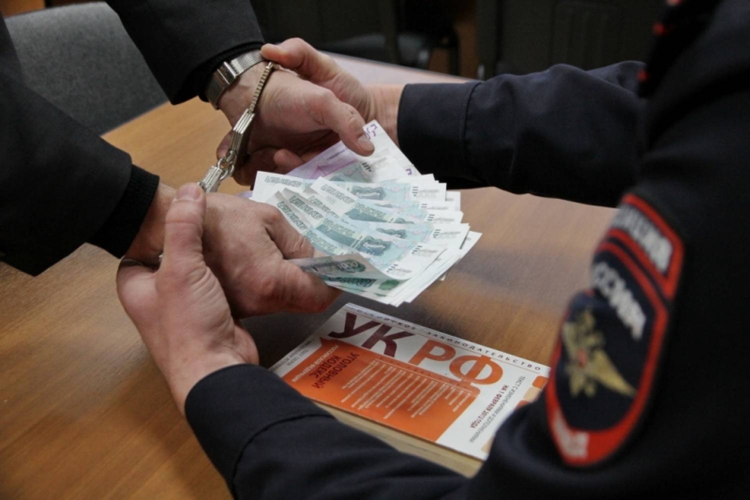 Депутат, арестованный за кражу денег российско-казахстанского форума, вышел из СИЗО