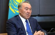 Бюджетникам повысят зарплату по поручению Назарбаева