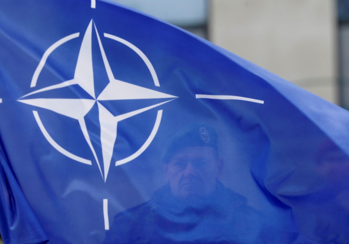 Депутат бундестага призвал распустить НАТО, «показавшую истинное лицо»
