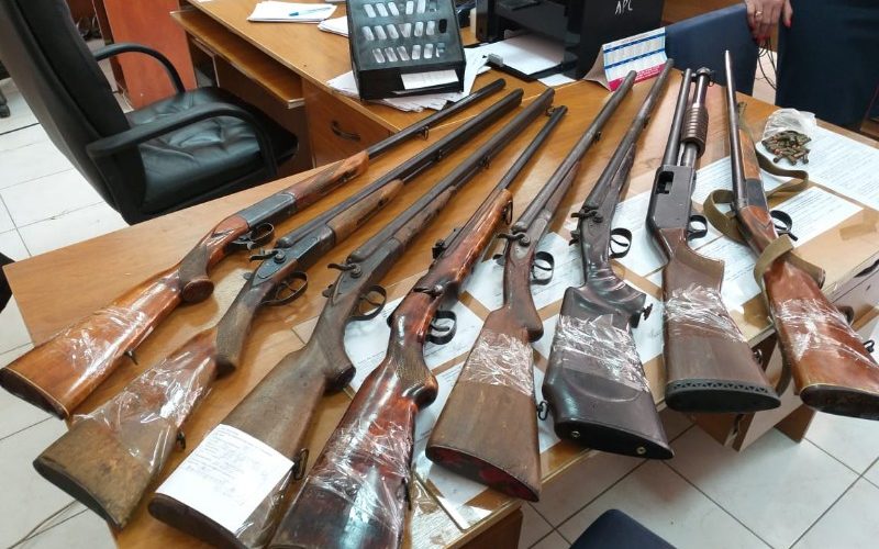 В Костанайской области полиция начала выкупать оружие у населения