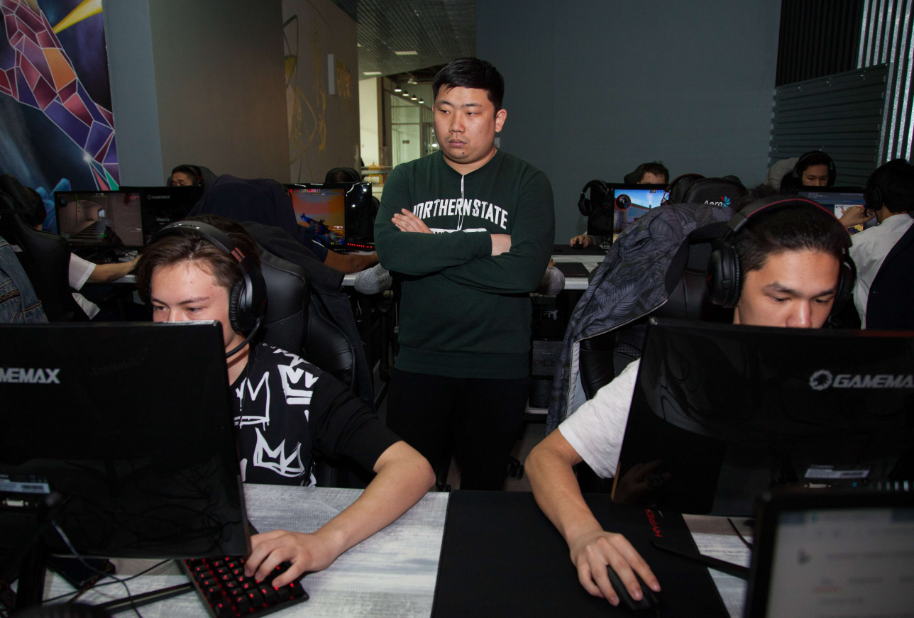 Первая Казахстанская академия киберспорта открыла новую тренировочную базу в Алматы