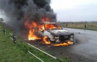 На мосту возле Урицкого элеватора Сарыкольского района сгорела “Ауди”