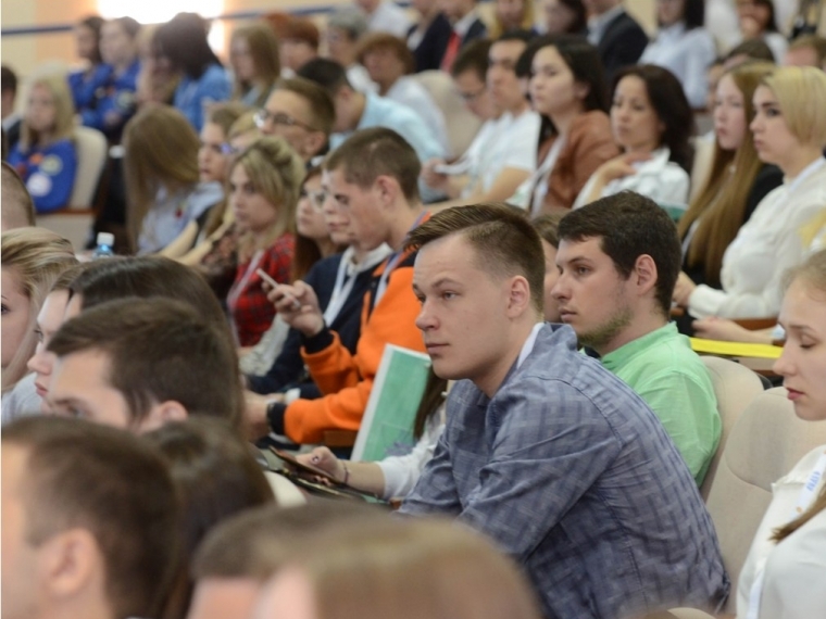 Омичей зовут на Форум молодежных лидеров России и Казахстана