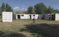 В Кыргызстане после скандала со школами из контейнеров министр образования ушла в отставку