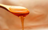 Таможенники не пустили 400 кг алтайского мёда в Казахстан