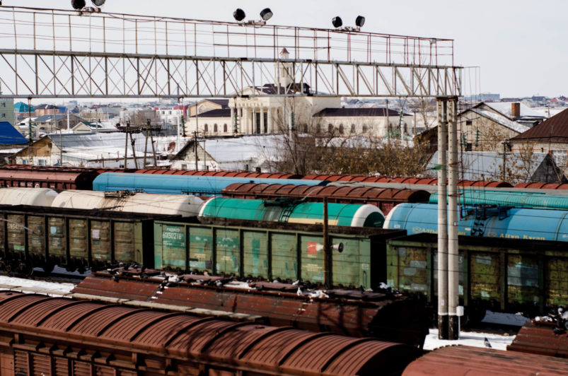 В Алтайском крае суд вынес приговор за подкуп экс-начальнику станции казахстанской железной дороги