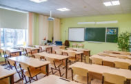 Директора школ в регионах вызывали учителей на работу несмотря на запрет