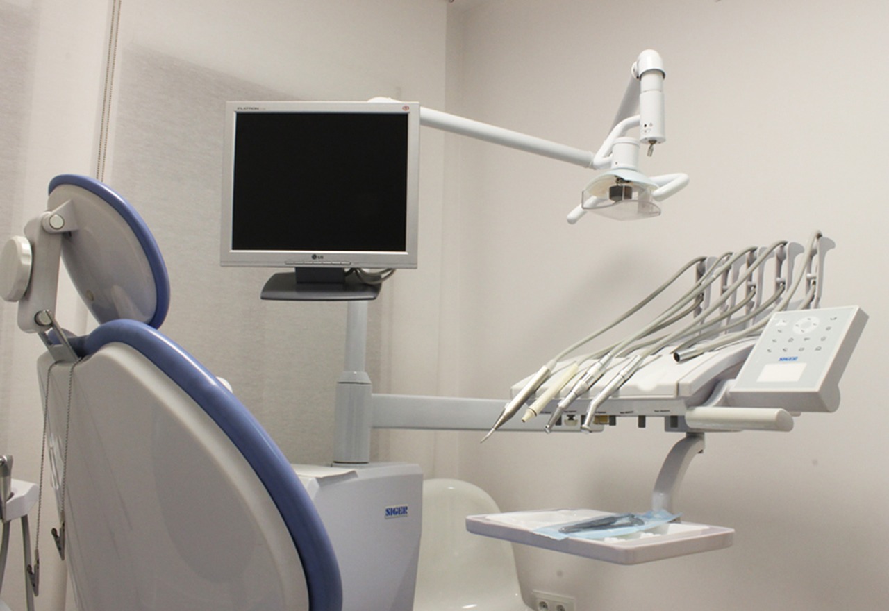 Только со справкой о прохождении теста на коронавирус допускают к работе сотрудников стоматологических клиник