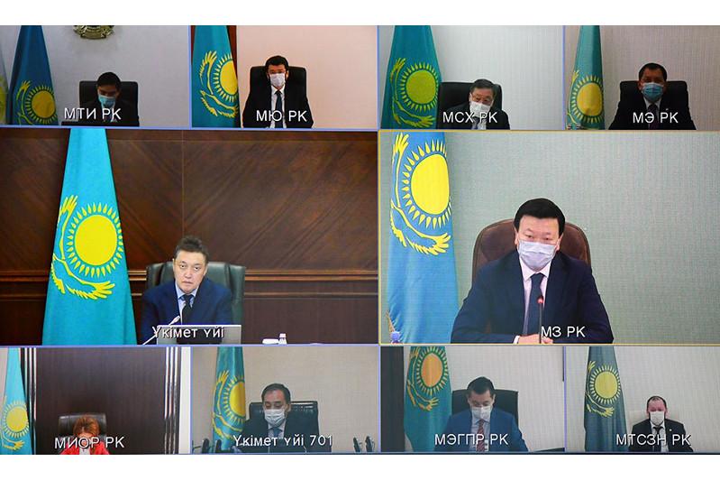 Международное авиасообщение сохранят, работу общественного транспорта ограничат — ужесточение карантина в Казахстане