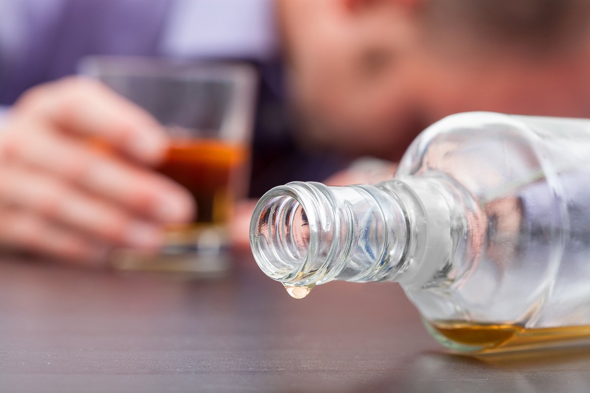 9 человек скончались от отравления алкоголем за сутки в Аркалыке