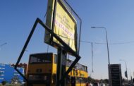 «Мы же не монстры, просто хотим справедливости» — владельцы сбитого автобусом рекламного щита прокомментировали ситуацию