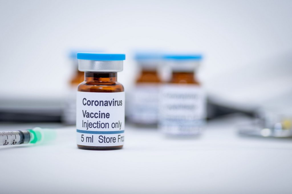 Как работающие должны сами платить за ковид-вакцину