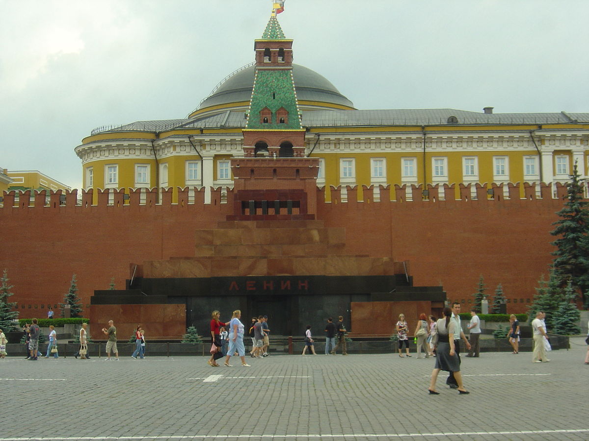Союз архитекторов РФ объявил конкурс на ре-использование Мавзолея Ленина