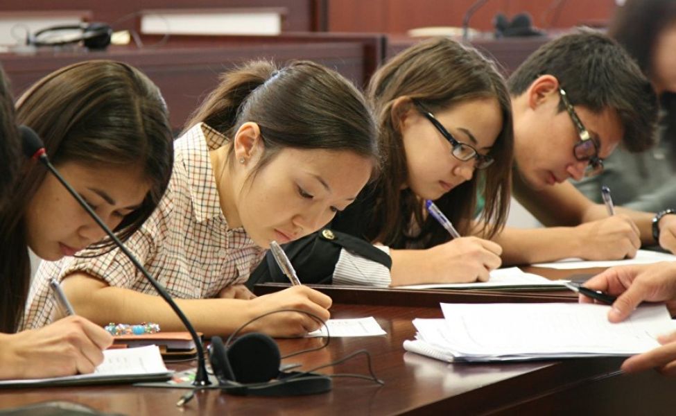 Минобразования Казахстана лишило 25 вузов лицензий по специальностям
