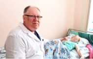 В Челябинске прооперировали казахстанскую девочку с двумя желудками