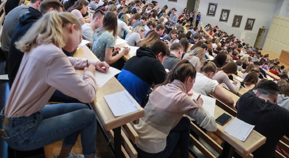 Казахстанские студенты будут допущены к занятиям в российских вузах