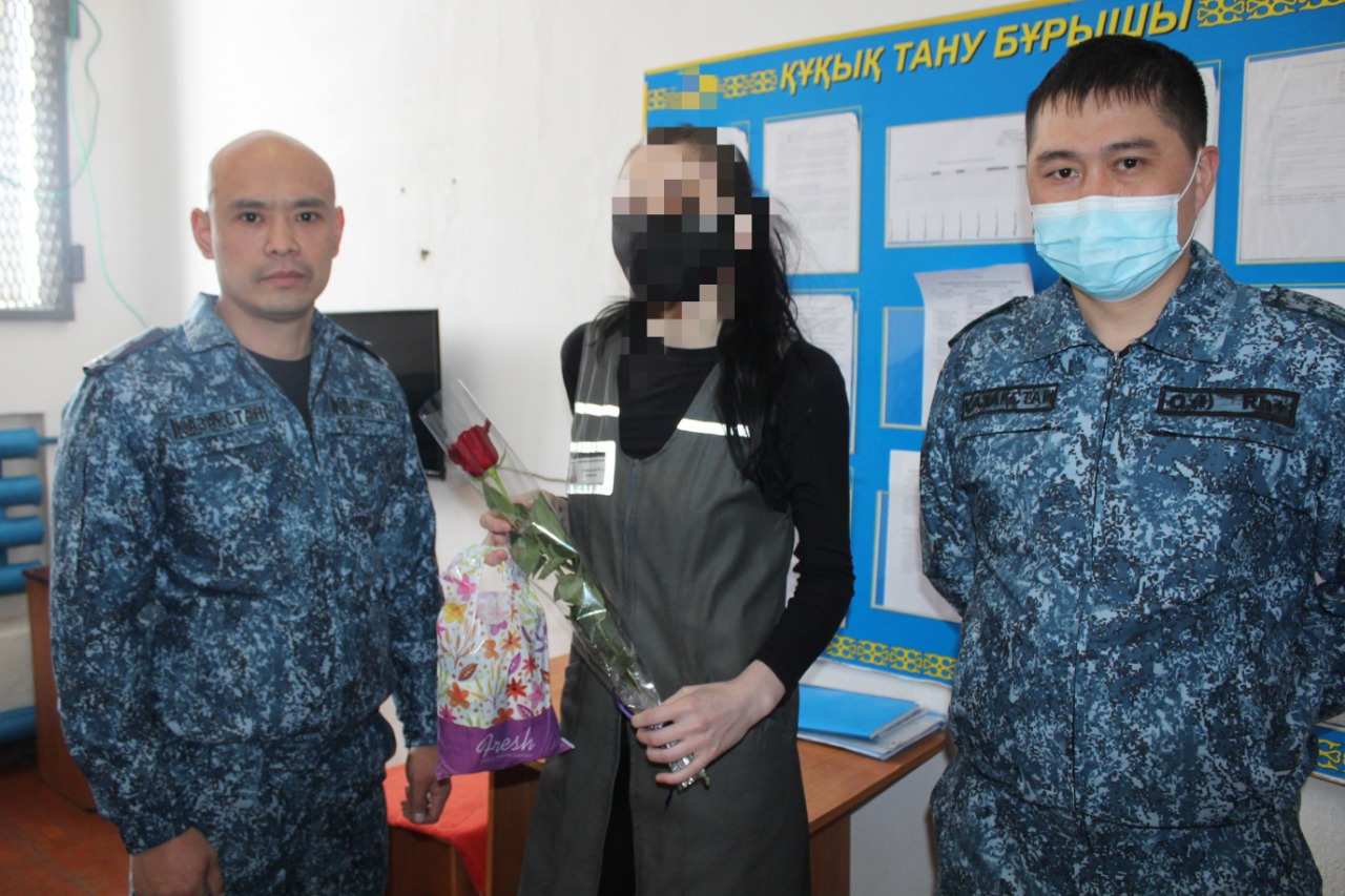 Двух единственных осужденных-женщин, отбывающих наказание в тюрьме г. Аркалык поздравили с Международным женским днем