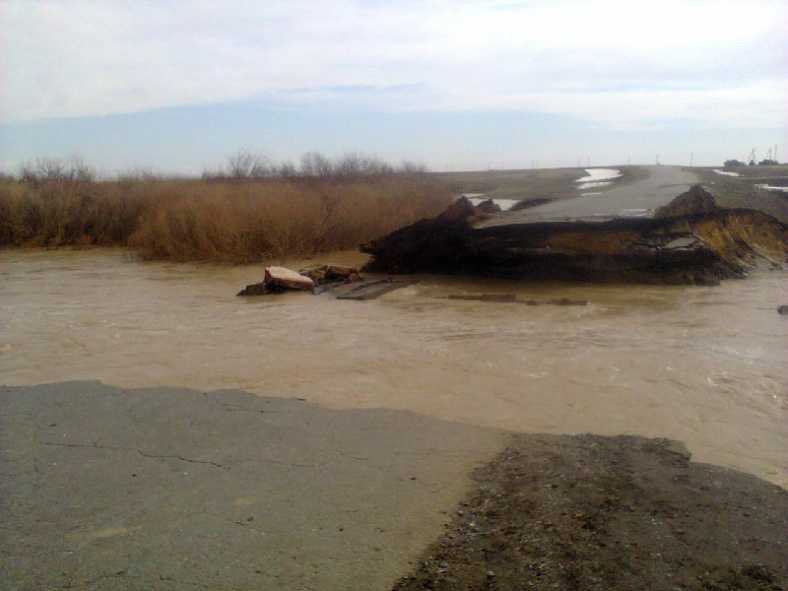 Трагедия в Карасуском районе: трактор К-700 ушел под воду вместе с четырьмя пассажирами