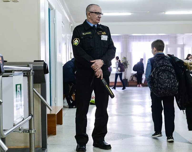 Аймагамбетов поручил усилить безопасность детей после трагедии в Казани