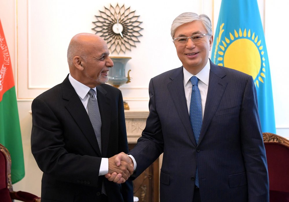 Токаев и президент Афганистана обсудили двустороннее сотрудничество