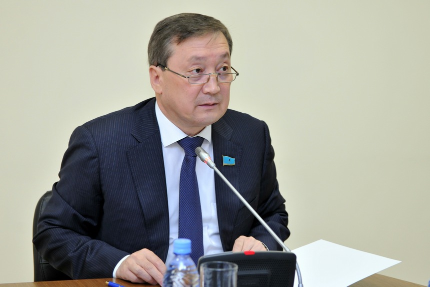 Сапархан Омаров освобожден от должности министра сельского хозяйства