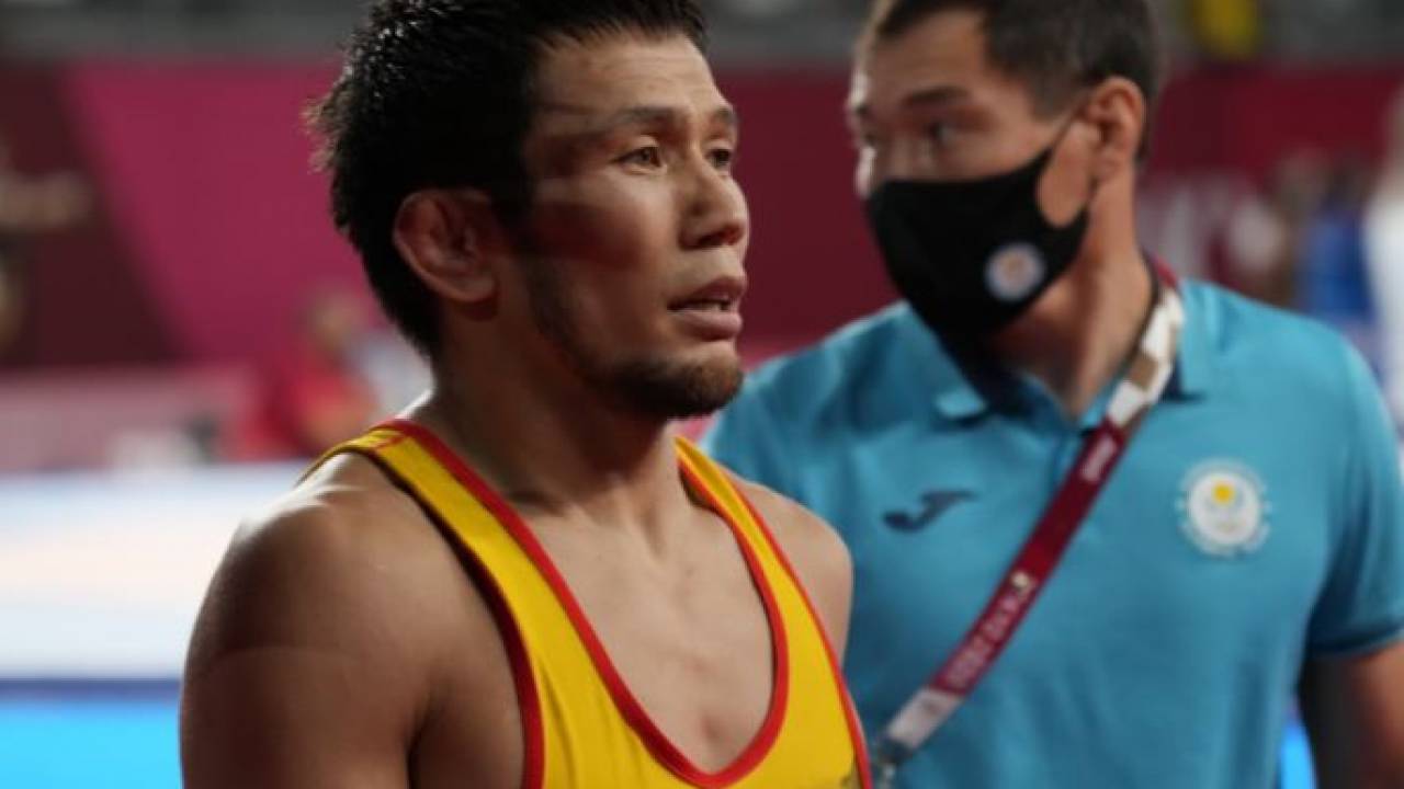 Казахстанец Нурислам Санаев пробился в полуфинал Олимпийских игр