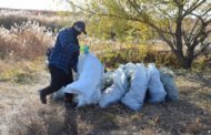 Почти 40 мешков мусора у реки Тобол собрали волонтеры ОФ «Жанашыр бол»