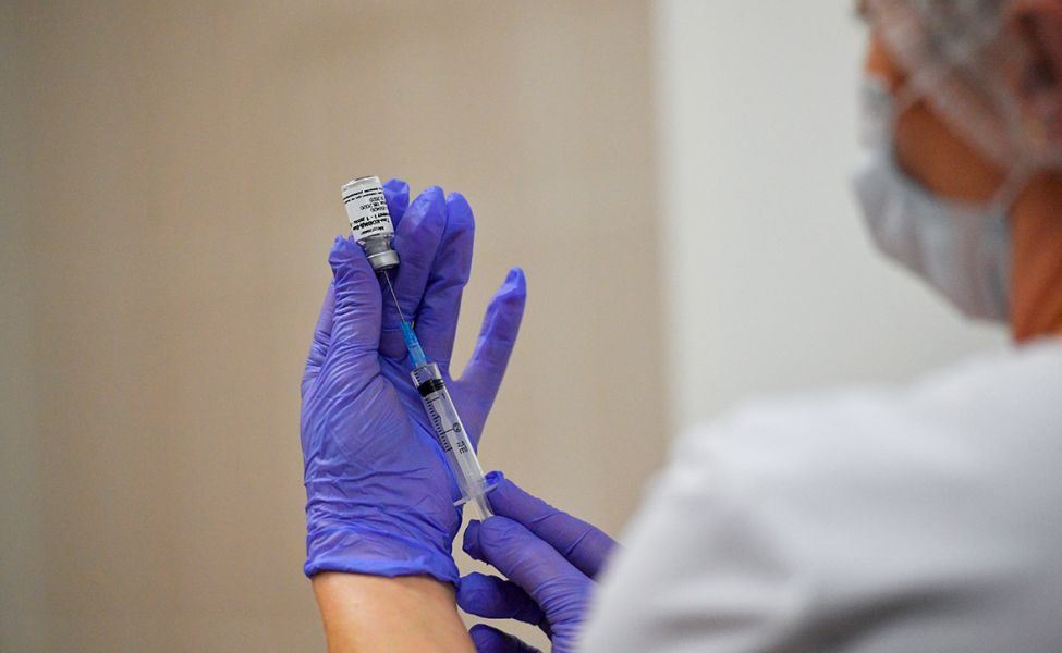 160 тыс. тенге получила медсестра в Павлодаре за фикцию вакцинации