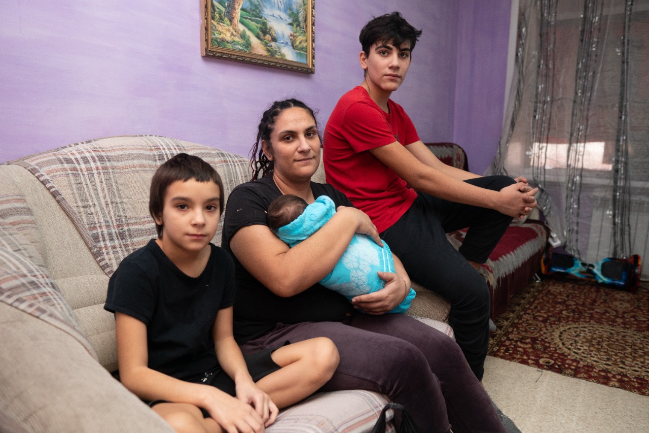 Мать четверых детей из Костаная может остаться без крыши над головой