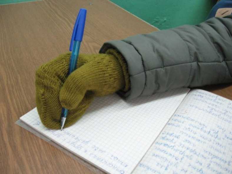 Родители учащихся Аманкарагайской школы жалуются на холод в классах