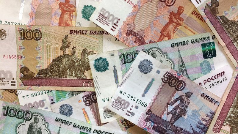 Как изменился курс валют к рублю после обращения Путина