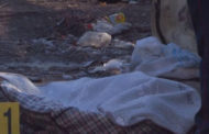 Жуткую находку сделала жительница Шымкента в лежащей на улице клетчатой сумке