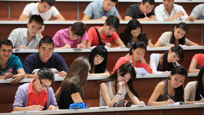 В колледжи Казахстана будут принимать по-новому