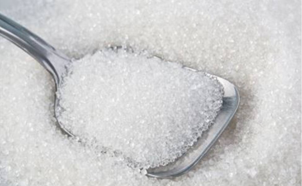 Из России в Казахстан пытались ввезти десятки тонн сахара под видом удобрений