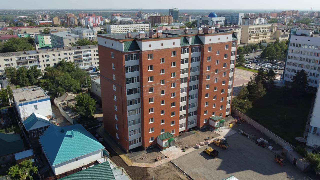 Скандальную 9-этажку застройщика Айткужинова наконец ввели в эксплуатацию 