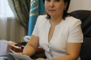 Руководитель отдела образования Костанайского района Алия Турткараева прокомментировала аудиозаписи, в которых она  убеждает директоров школ переходить в профсоюз «Коргау»