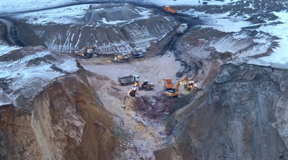 Суд признал 100%-ную вину АО «Майкаинзолото» в гибели спасателей, провалившихся в воронку рудника