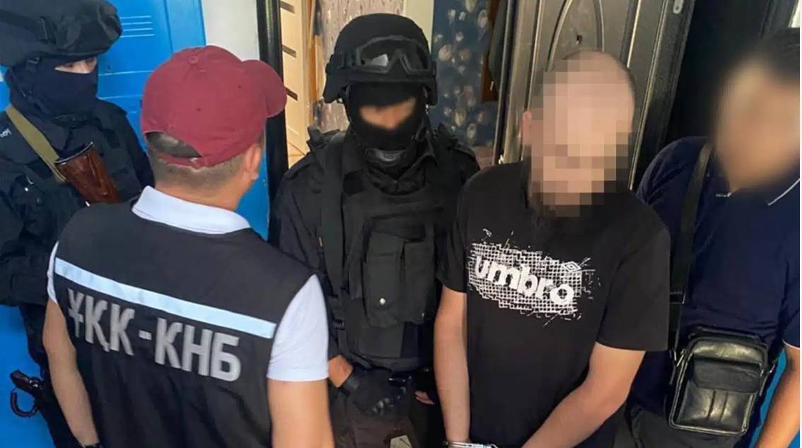 КНБ подозревает четверых казахстанцев в пропаганде терроризма
